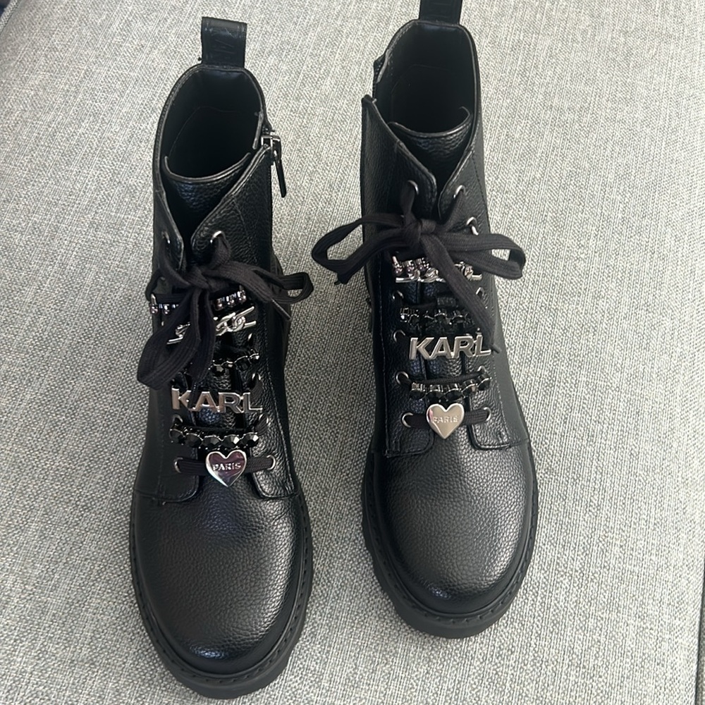Karl Lagerfeld Paris Women's Maple Embellished Combat Booties Size 8 M - Picture 2 of 8